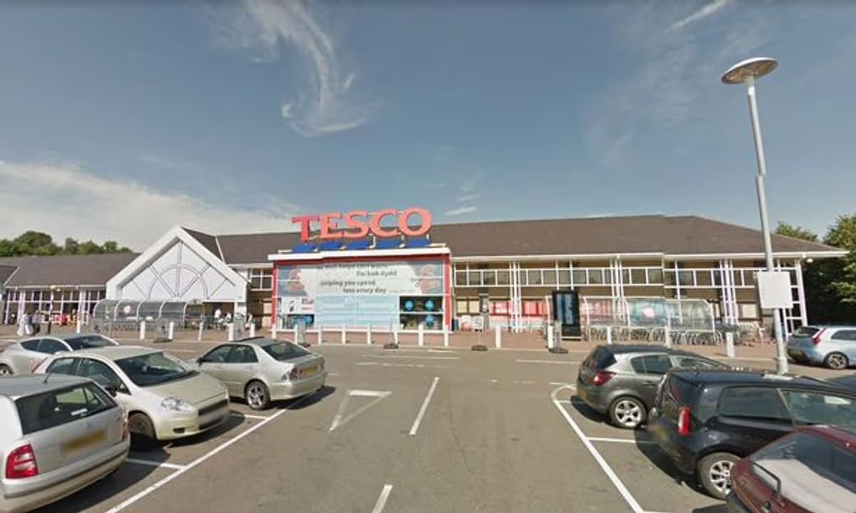 Tesco · Evesham. A Star Decorators commercial decorating case study cover